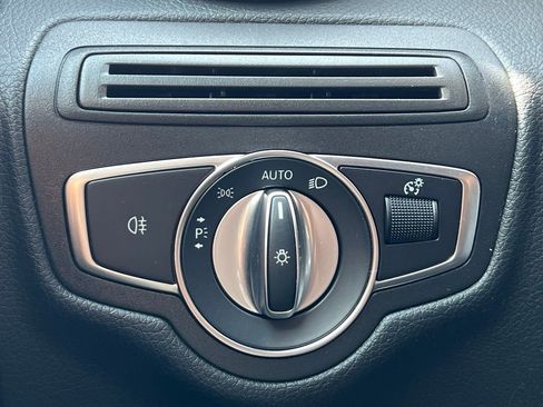 Certified 2022 Mercedes-Benz GLC 300 4MATIC image 24