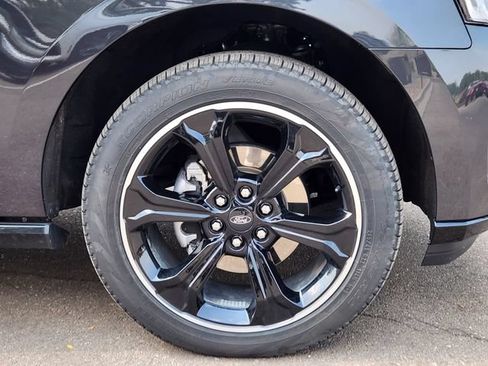 Used 2024 Ford Expedition Limited AWD/4WD image 16