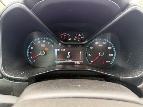 Used 2017 GMC Canyon SLE AWD/4WD image 9