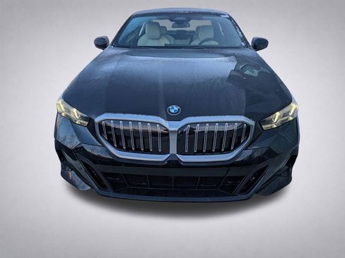 New 2026 BMW 530i xDrive w/ M Sport Package image 9