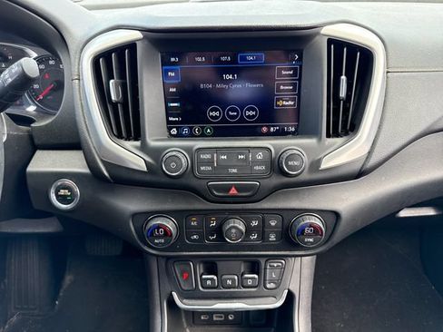 Used 2018 GMC Terrain SLT w/ Preferred Package AWD/4WD image 24
