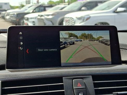 Used 2018 BMW 330i Sedan image 18