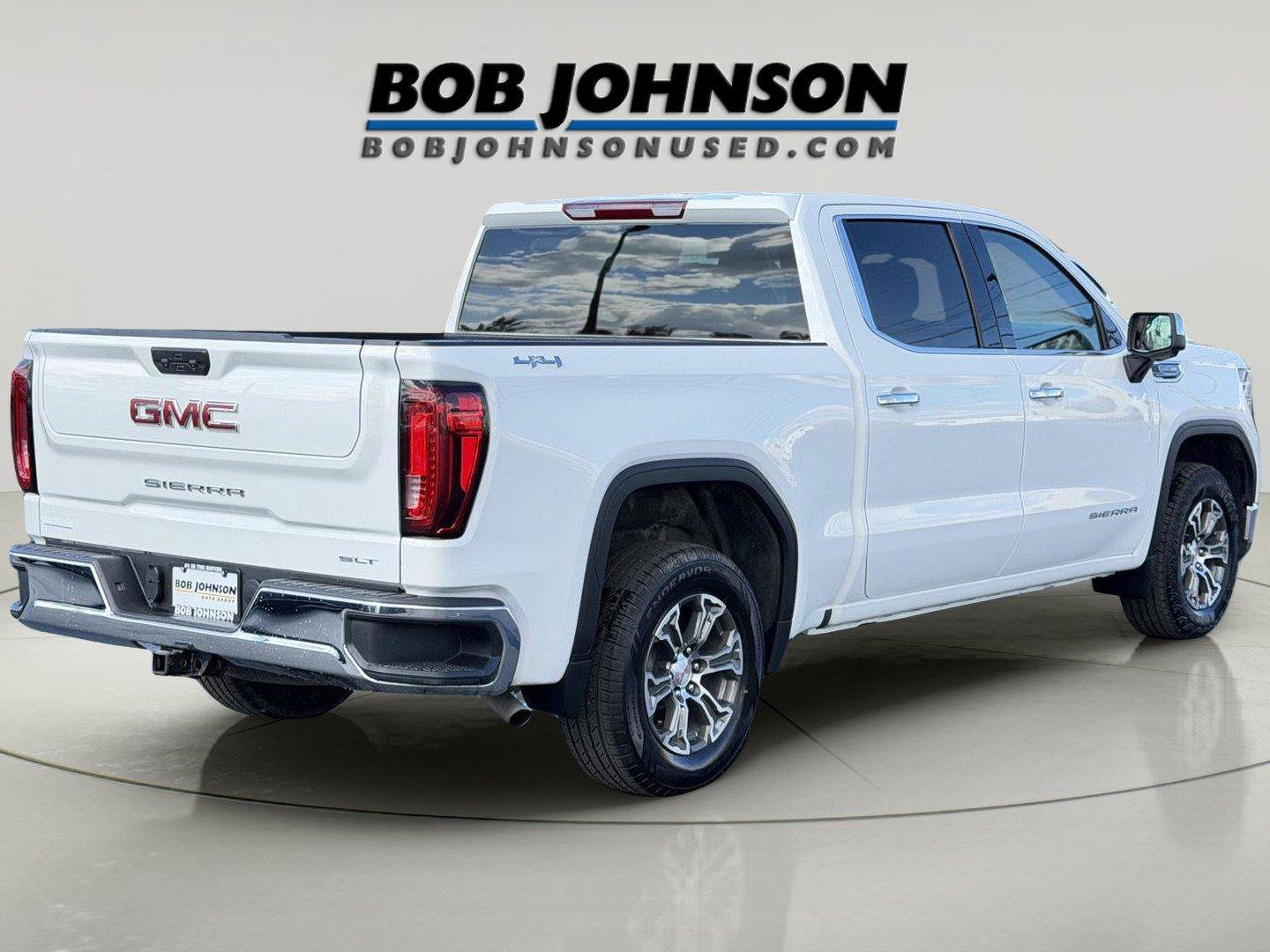 Used 2025 GMC Sierra 1500 SLT AWD/4WD image 10