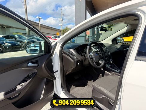 Used 2013 Ford Focus SE FWD image 19