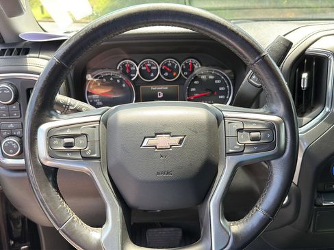 Used 2021 Chevrolet Silverado 1500 LT AWD/4WD image 20