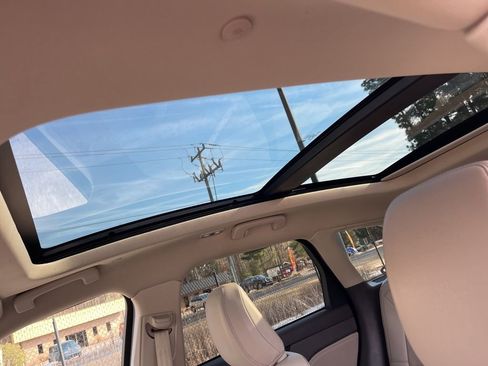 Used 2022 Lincoln Corsair AWD w/ Premium Package image 22