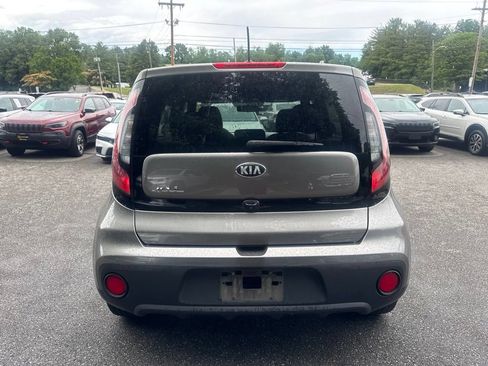 Used 2019 Kia Soul FWD image 5