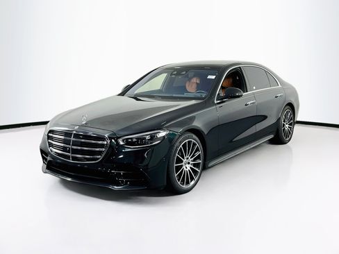 Used 2022 Mercedes-Benz S 500 4MATIC image 1