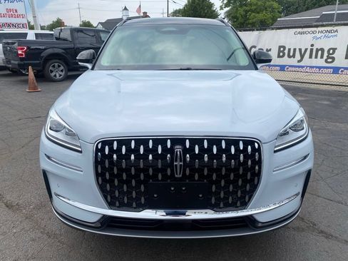 Used 2025 Lincoln Corsair Reserve AWD/4WD image 8
