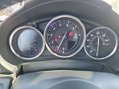Certified 2022 MAZDA MX-5 Miata Club RWD image 8