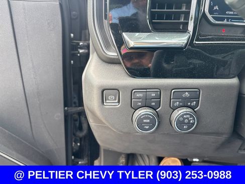Used 2023 Chevrolet Silverado 1500 RST w/ Z71 Off-Road Package AWD/4WD image 14