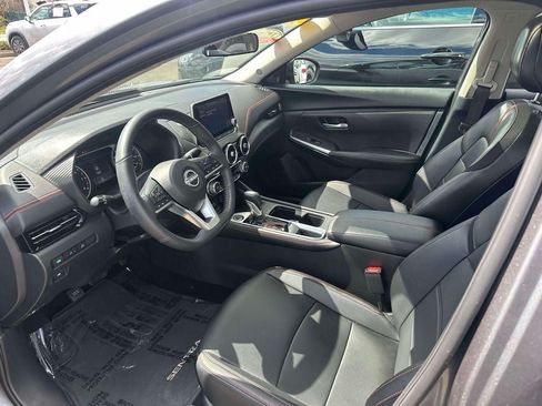 Used 2024 Nissan Sentra SR w/ SR Premium Package FWD image 15