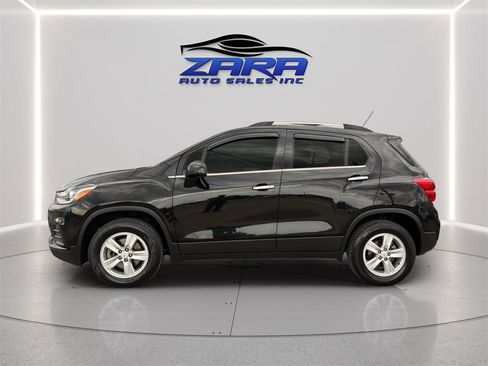 Used 2019 Chevrolet Trax LT w/ LT Convenience Package AWD/4WD image 4