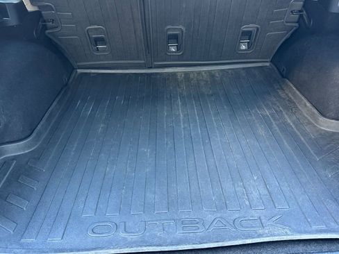 Used 2019 Subaru Outback 2.5i Limited w/ Popular Package #2 image 15