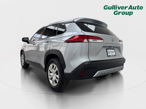 Used 2024 Toyota Corolla Cross L FWD image 5