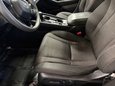 Used 2023 Honda Accord EX image 6