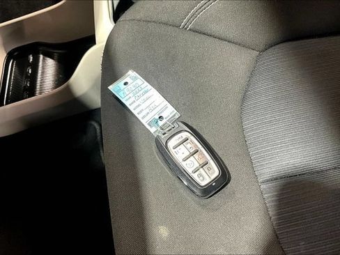 Used 2023 Chrysler Voyager LX FWD image 32