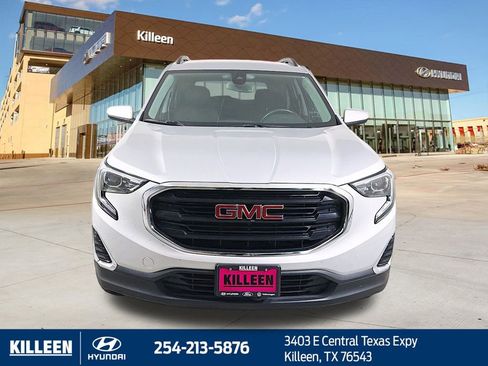 Used 2020 GMC Terrain SLE w/ Driver Convenience Package image 2