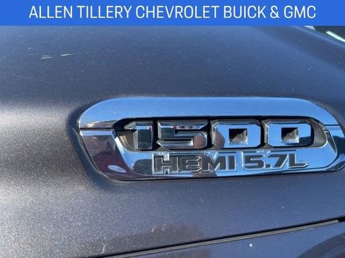 Used 2019 RAM 1500 Laramie image 8