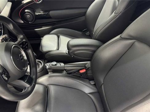 Used 2022 MINI Cooper S image 22