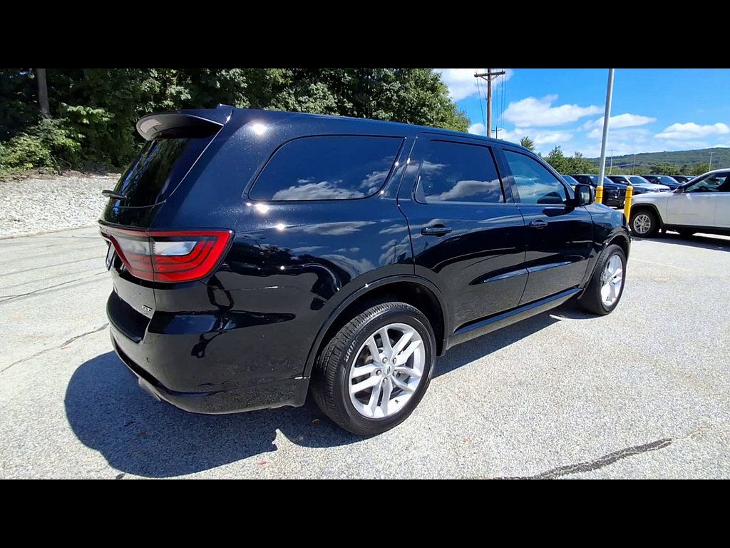 Used 2025 Dodge Durango GT AWD/4WD image 8