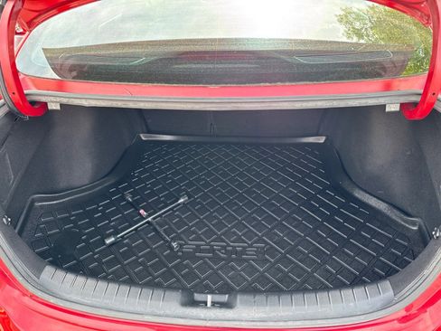 Used 2019 Kia Forte S image 12