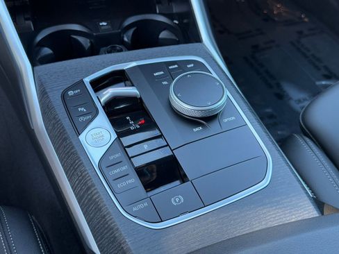 Used 2025 BMW 330i Sedan w/ Convenience Package image 25