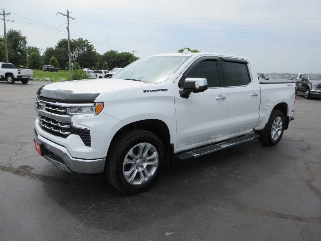 Certified 2023 Chevrolet Silverado 1500 LTZ w/ LTZ Premium Package AWD/4WD image 13