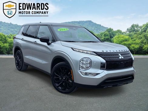 Used 2023 Mitsubishi Outlander SEL image 1