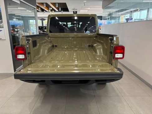 New 2026 Jeep Gladiator Sport image 7