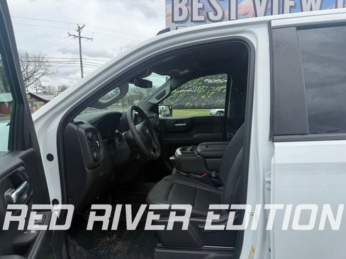 Used 2025 Chevrolet Silverado 1500 W/T w/ WT Value Package image 19