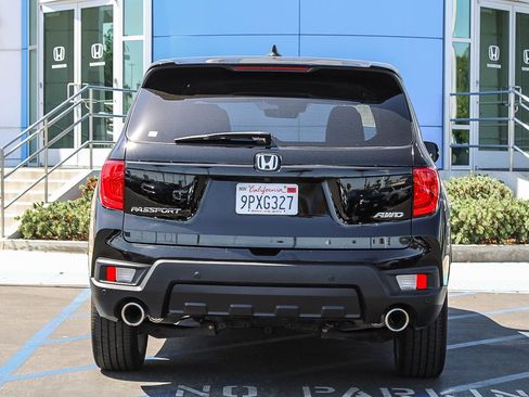Certified 2025 Honda Passport EX-L image 8