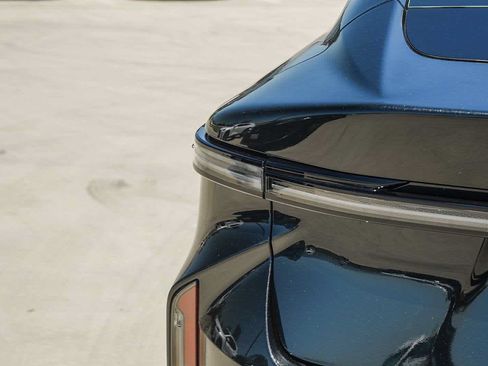 New 2026 Lexus ES 350e FWD image 7