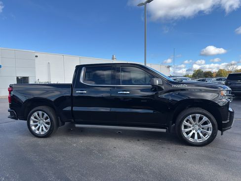 Used 2019 Chevrolet Silverado 1500 High Country w/ Technology Package image 4