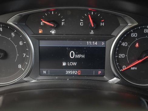 Used 2023 GMC Terrain SLT AWD/4WD image 28