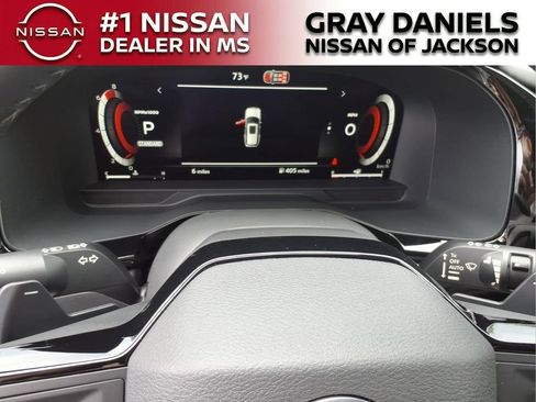 New 2026 Nissan Pathfinder Platinum w/ Accent Package FWD image 25