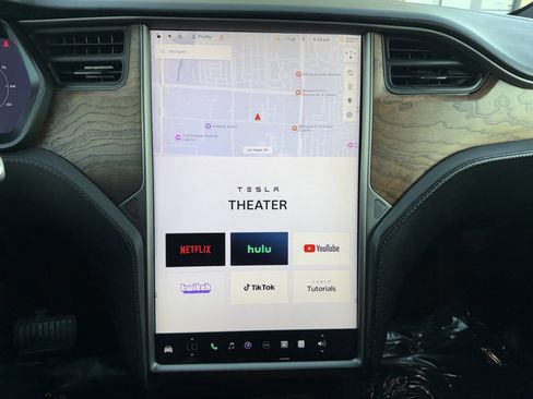 Used 2020 Tesla Model X Long Range image 21