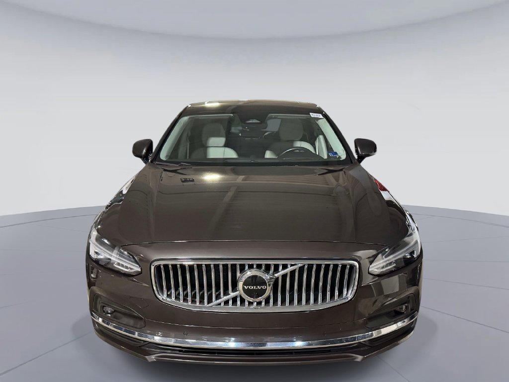 Used 2023 Volvo S90 B6 Ultimate w/ Protection Package Premier AWD/4WD image 2