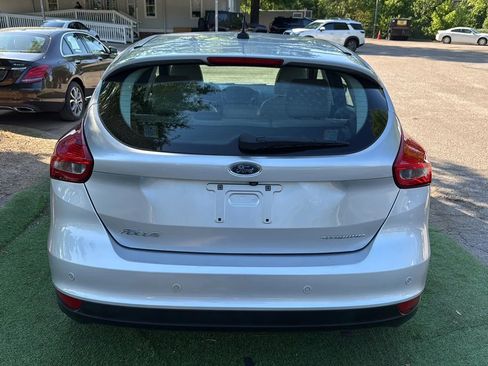 Used 2018 Ford Focus Titanium FWD image 6