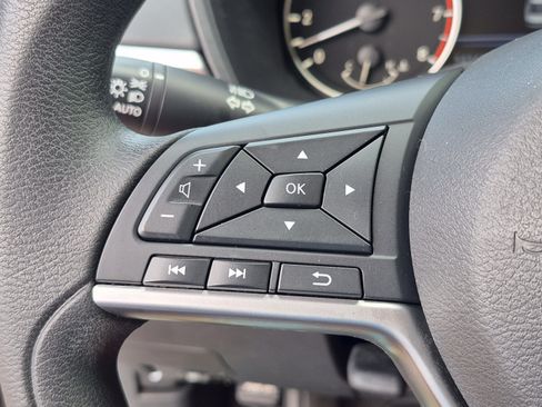 Certified 2022 Nissan Altima 2.5 SV FWD image 29