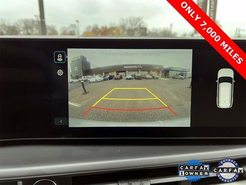 Certified 2025 Hyundai Santa Fe SE image 24