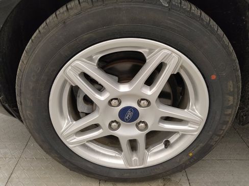 Used 2019 Ford Fiesta SE FWD image 31