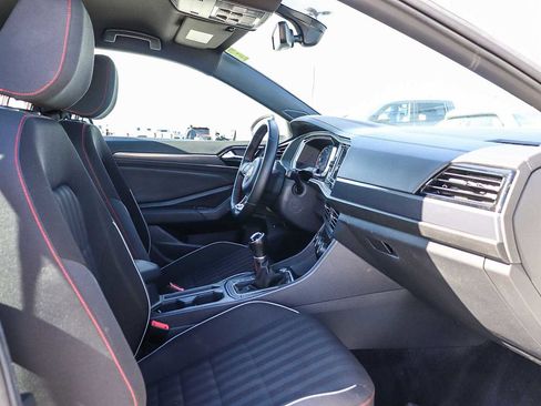 Used 2019 Volkswagen Jetta GLI image 15