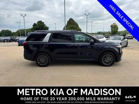 Used 2026 Kia Carnival EX FWD image 6
