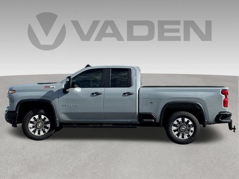 Used 2025 Chevrolet Silverado 2500 Custom w/ Custom Convenience Package AWD/4WD image 24