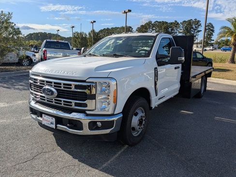 New 2023 Ford F350 XL w/ XL Chrome Package image 8