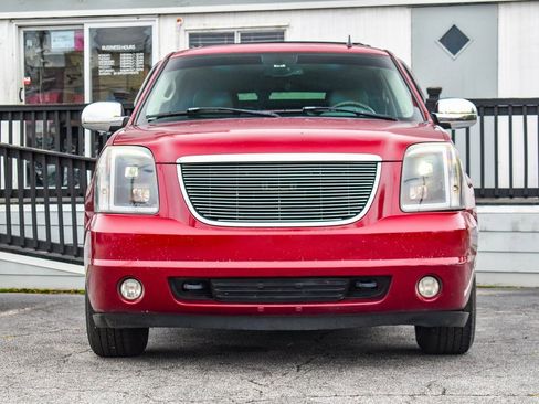 Used 2007 GMC Yukon SLT w/ SLT Preferred Equipment Group image 5