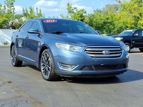 Used 2019 Ford Taurus SEL w/ Equipment Group 201A FWD image 3