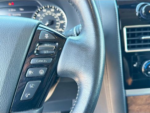 Used 2023 Nissan Armada SL w/ Captain's Chairs Package image 38