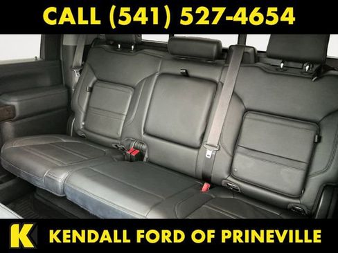 Used 2022 GMC Sierra 3500 Denali w/ Denali Black Diamond Edition image 13